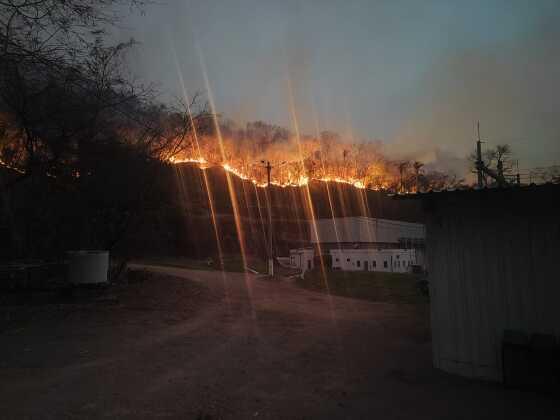 Visibilidade na Serra de São Vicente fica comprometida após incêndio