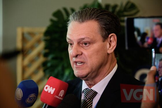 Ministro Fávaro é exonerado da Agricultura e retorna ao Senado para votar pacote do Governo