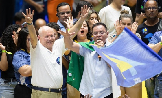 Botelho provoca adversários em arrastão no CPA: “Vamos ganhar dos falsos”