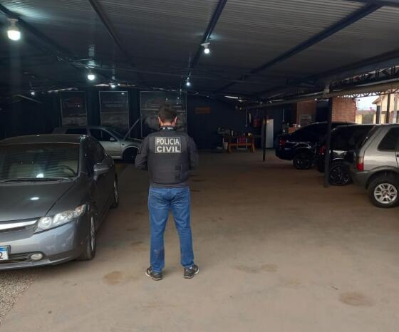 Operação mira donos de garagem de veículos e apura lavagem de R$ 6 milhões em loja de acessórios 