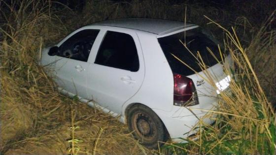 Homem é encontrado morto após tentar matar esposa e cunhado em chácara.