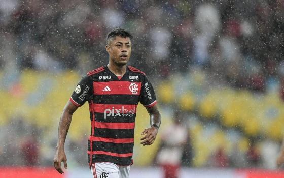 Bruno Henrique foi alvo de operação policial que investiga manipulação em partidas de futebol