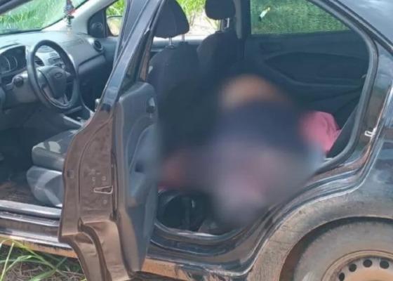 Homem é executado com tiros na cabeça e abandonado em carro 