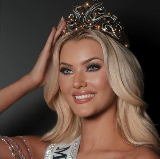 Victoria Kjær Theilvig, da Dinamarca, coroada Miss Universo 2024