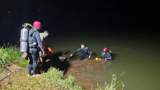 Criança anda mais de 3 km para pedir socorro após carro cair em represa