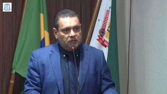 Vereador Pablo Pereira cita “assassinato de reputação” em despedida da Câmara