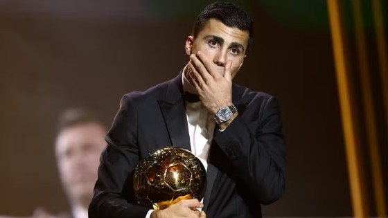 Rodri responde a Cristiano Ronaldo após crítica à Bola de Ouro: "Os mesmos votaram na vitória dele"