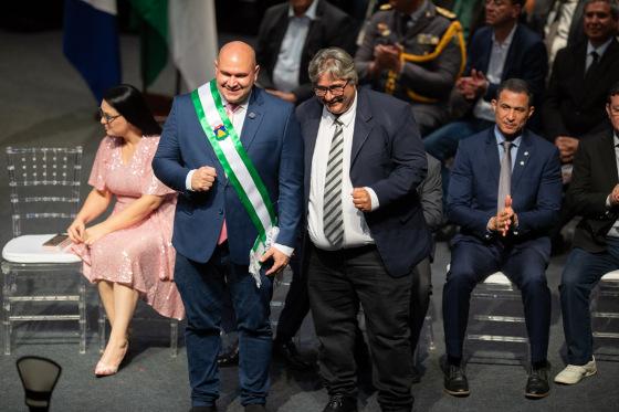 Abilio Brunini e Éder Galiciani durante a cerimônia de posse