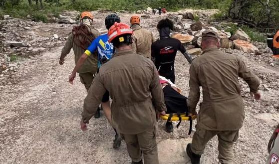 Mulher sofre queda durante trilha em Santo Antônio do Leverger