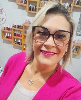 Silvia Thomaz: De manicure a instrutora, uma história de superação e sucesso em VG