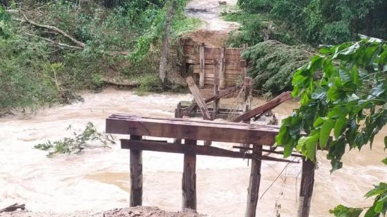 Chapada dos Guimarães decreta situação de emergência após deslizamento de terras.