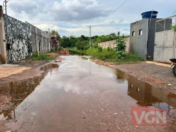 Alagamento; Carrapicho; Várzea Grande; Lixo; 