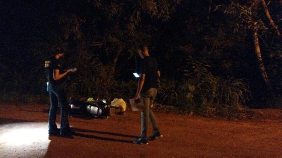 Corpo do jovem foi encontrado em uma estrada às margens do rio Cuiabá