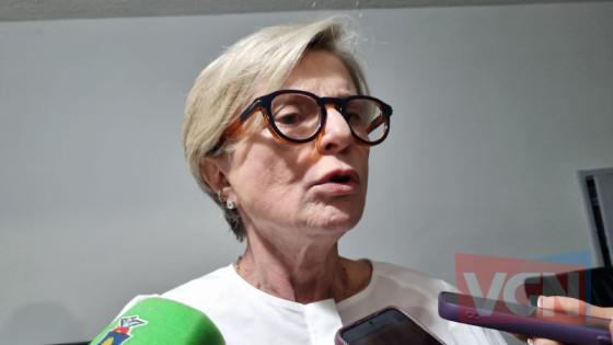 Senadora defende que beneficiários do Bolsa Família possam trabalhar de carteira assinada.