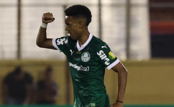 Palmeiras atropela São Bernardo e avança no Paulistão