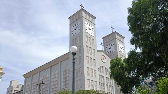 Missa em homenagem ao Papa Francisco será realizada nesta segunda (21) em Cuiabá.