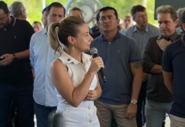 Prefeita nega falta de autonomia: “Fico sabendo depois”