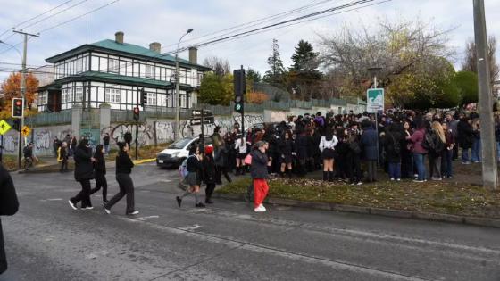 Chile emite alerta de tsunami após terremoto de magnitude 7.5 no extremo sul do país