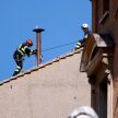 Chaminé é instalada na Capela Sistina