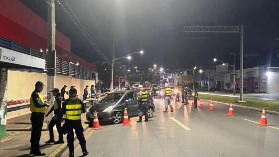 Treze pessoas são presas na operação Lei Seca em Cuiabá 