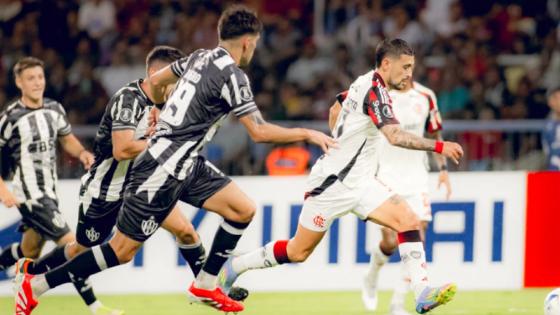 Flamengo tropeça e agora precisa vencer os dois últimos jogos para seguir vivo na Libertadores.