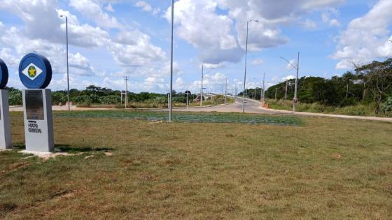 Após denúncia, Prefeitura de VG limpa lixo deixado na Ponte Sarita Baracat.
