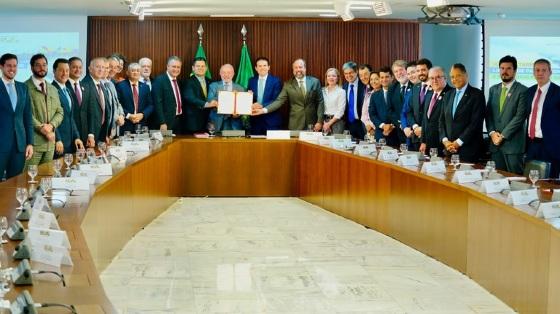  Lula amplia benefícios e libera mercado de energia para todos até 2027
