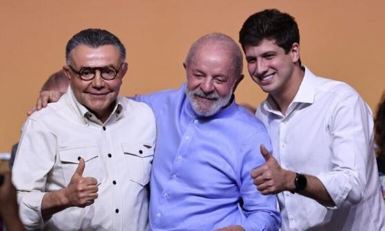  Lula destacou a importância do fortalecimento dos partidos políticos e da união entre eles para proteger a democracia