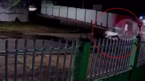 Vídeo mostra motociclista sendo arremessado após ser atingido por carro em VG.