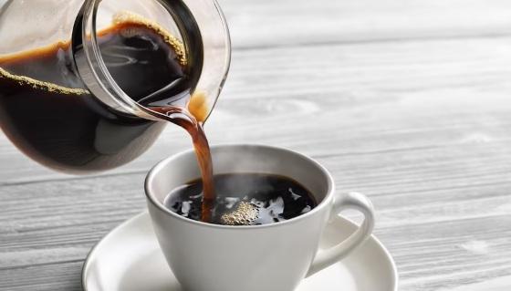  Anvisa proíbe três marcas de bebida “sabor café”