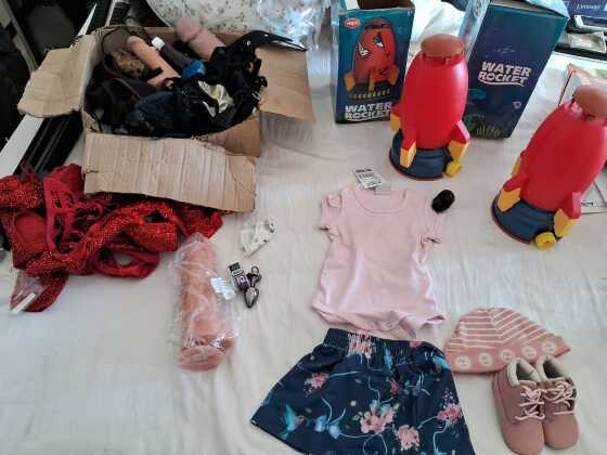 Polícia encontra pênis de borracha, algemas e roupas infantis em casa vereador preso por abuso sexual 