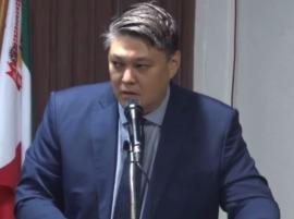 Líder da prefeita critica secretários e pede 