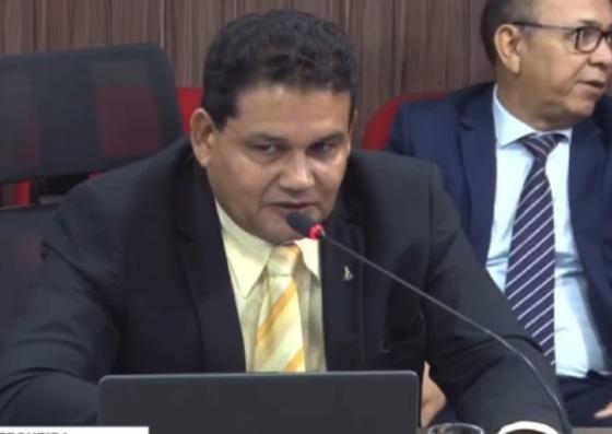 Cerqueira vai convocar presidente do DAEVG: “Chega de visita de cortesia”