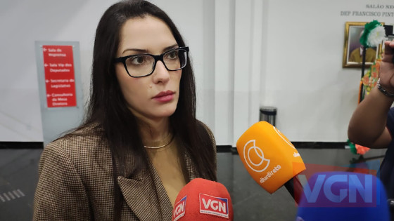 Deputada compara consignado a esquema de PIX de dentro da cadeia