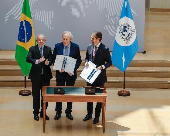 Lula alerta para presença do crime organizado em setores do poder