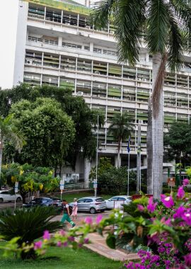 Prefeitura paga R$ 3 mi e quita rescisões de exonerados