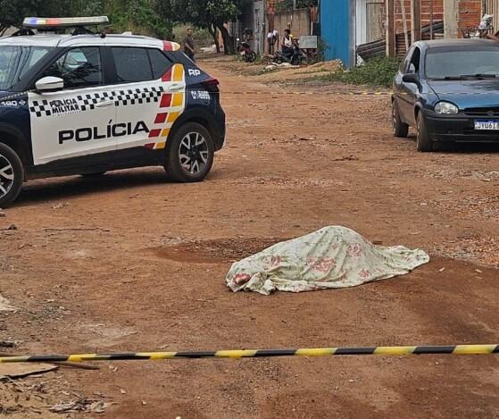 Jovem é morto a tiros enquanto andava de bicicleta em Cuiabá