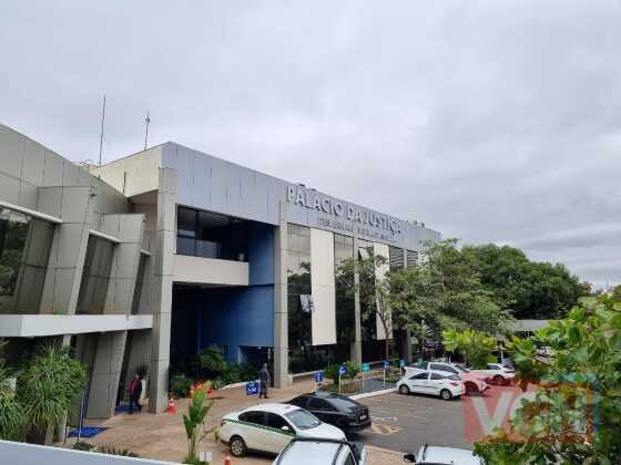 Filha de desembargador é citada em investigação por ocultação de imóvel pago em dinheiro vivo pelo marido