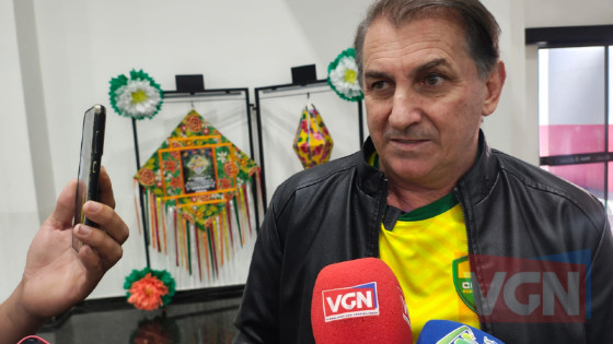 Bolsonaro da Shopee debocha de jornalistas e ameaça ministro do STF