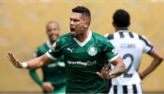 Verdão supera o Botafogo e se classifica às quartas da Copa do Mundo de Clubes
