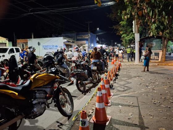 Blitz em Várzea Grande resulta na prisão de cinco condutores e 65 multas
