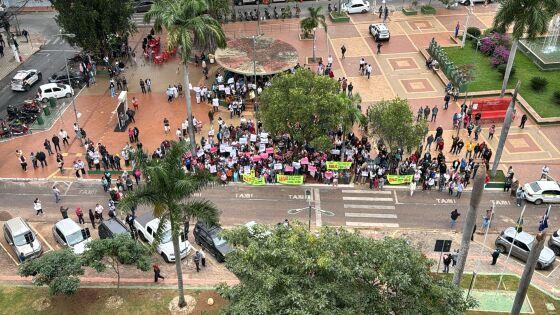Após protesto, Abilio pedirá novo levantamento sobre famílias no Contorno Leste