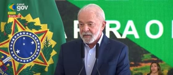 Lula cita partidas paralisadas nos EUA para cobrar cuidado ambiental