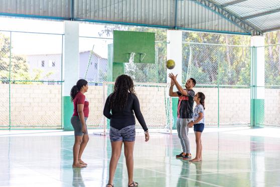 Escolas de Cuiabá abrem para esporte nas férias.