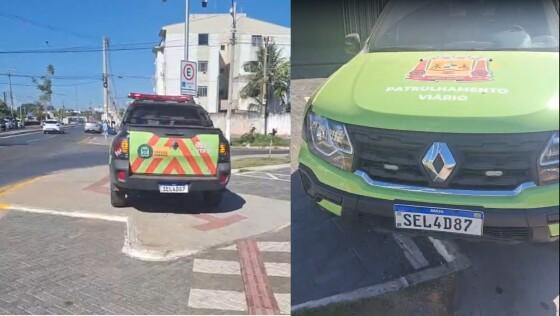 Imagens mostram carro oficial estacionado irregularmente em frente a hospital; população cobra coerência dos agentes