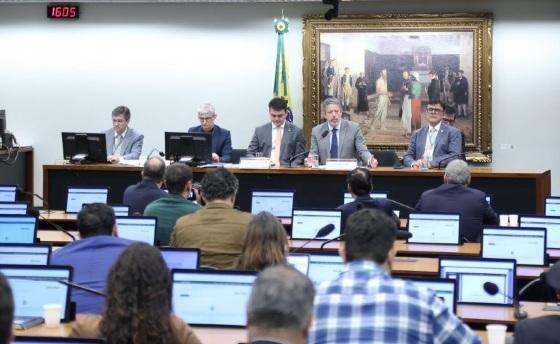 Câmara aprova isenção de Imposto de Renda para baixa renda