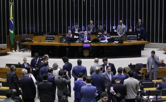 Com aval da Câmara, projeto que reduz exigências ambientais avança