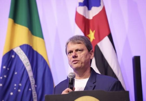 Horas antes, Tarcísio cancela evento em Cuiabá