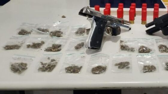 Sete faccionados são detidos com armas e maconha.