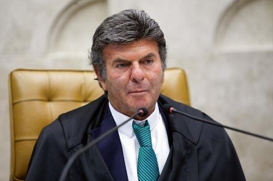 STF mantém medidas contra Bolsonaro por 4 a 1; Fux defende liberdade e proporcionalidade
